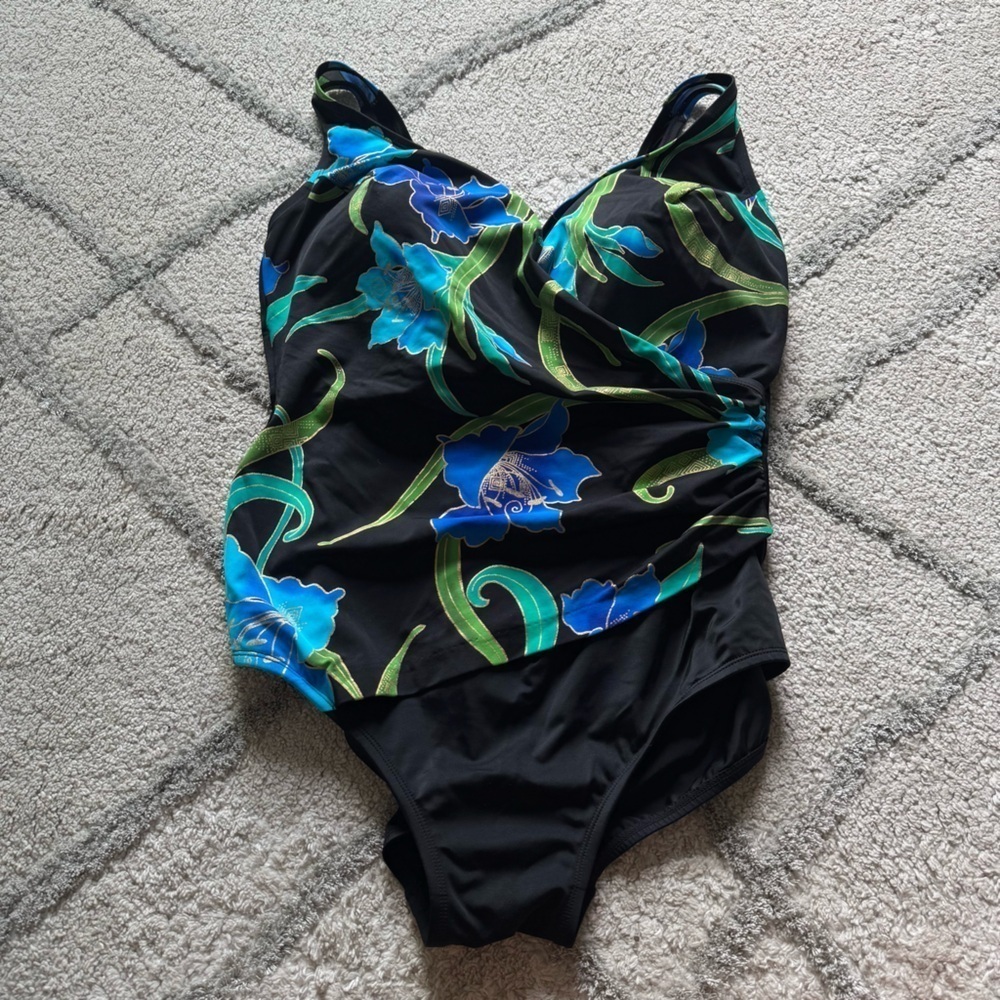 Robby Len Vintage One Piece Swimsuit bathing suit Slimming black floral 24W